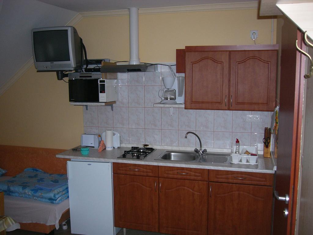 Kustanygyongye Vendeghaz Kehidakustany Apartament Zewnętrze zdjęcie